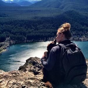 Meet your Posher, Carli